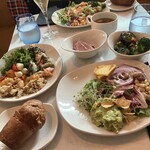 THE WAREHOUSE - スパークリングワインで乾杯！