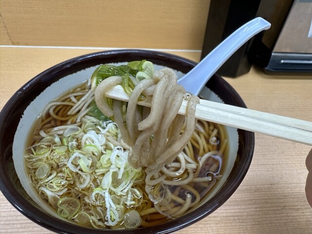 そば処はやて 八戸店 &ndash; 八戸駅構内の立ち食いそば