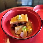 神楽坂 前田 - 治部煮　鴨　蓮根　すだれ麩　茄子麩　山葵
