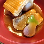 神楽坂 前田 - 治部煮　鴨　蓮根　すだれ麩　茄子麩　山葵