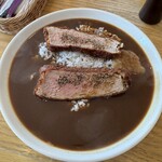 カツカレー専門シラカワ - カツカレー(ヒレ／200g) 「豪快真一文字斬り」