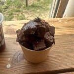 SUNNYSIDE FIELDS - いちじくとカカオのアイス(トッピング後)