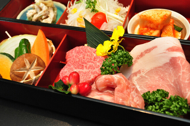 炭火焼肉 上杉 郡山店（ウエスギ） - 郡山富田（焼肉）の写真