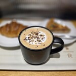 スターバックス リザーブ(R) カフェ - カカオニブと黒糖でカスタマイズ