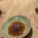 鮨 若尊 - 玉ねぎのすりおろし醤油