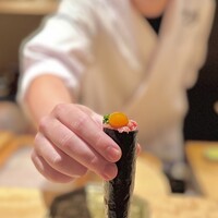 鮨 若尊 - 本まぐろの手巻き