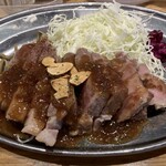 幸運豚人 - 食べやすく一切れずつですが、一切れが大きい❗️