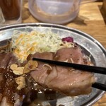 幸運豚人 - フライドガーリックがとても相ます。