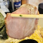 らーめん樹希 - ガチャ運試しのチャーシュー1枚