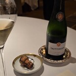 レ セゾン - シャンパーニュは、テタンジェのハーフボトルを抜栓しました♪