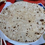 ニュータージマハール - チャパティ　でかい