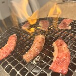 黒毛和牛とホルモン 焼肉 Meet to Meat - 