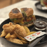 Burger Mania Karuizawa Ten - ダブルチーズバーガー(神戸牛パティ)とナゲットとBBQソース