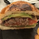 Burger Mania Karuizawa Ten - 峯村牛アボカド山葵醤油バーガー