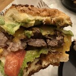 Burger Mania Karuizawa Ten - 峯村牛アボカド山葵醤油バーガー