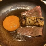 319853383 - 松茸とザブトンのすき焼き