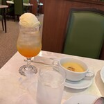 食堂車レストラン 黄昏号 - クリイムソーダ黄昏