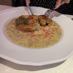 食堂車レストラン 黄昏号 - パイ包みの中は…