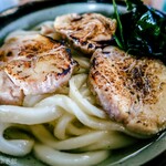 ヨコクラうどん - 鶏チャー葱炙油うどん