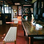 ヨコクラうどん - 旧家側飲食スペース