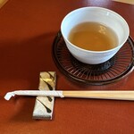 319865678 - どくだみ茶