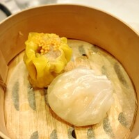 香港 - 