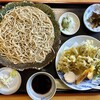 そば処　楓 - 料理写真:「十割そば」@990＋「大盛り」@220＋「舞茸の天ぷら」@480＝1690円