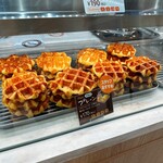 マネケン　広島ミナモア店 - 