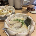 泡系しおとんこつラーメン べらしお - 