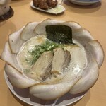 泡系しおとんこつラーメン べらしお - 