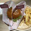 テディーズ ビガー バーガー 横浜みなとみらいワールドポーターズ店