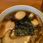 らーめん 一夢庵 - 濃口醤油ラーメンの味玉トッピング