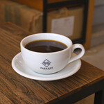 パッセージ コーヒー - 【ハンドドリップ(HOT)@税込750円】ケニア / ガタイティAA / ウォッシュド