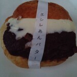 あんバターは名古屋のもの - エシレあんバター