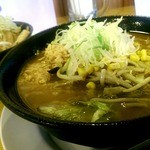 みそら - 焙煎味噌ラーメン 780円と日替丼 200円