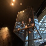 チャイナルーム - 照明も味があります