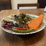 狛犬 hug me - 和出汁ぶっかけ山椒豚キーマ、ライスL