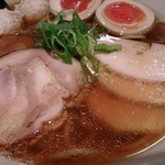 らーめん 鶏喰 - 2種類のチャーシュー