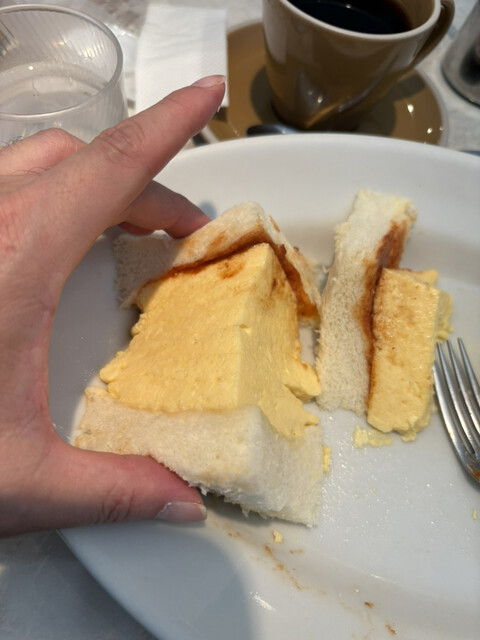 Kissa Madrag Fuji Daimaru Ten