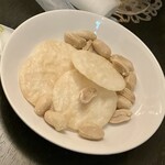 十三トリスバー - チャーム（ピーナツとお煎餅）