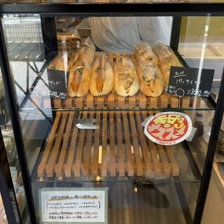 サンドイッチ ベーカリー フォーク_1