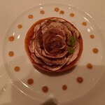 メゾン ポール・ボキューズ - ブラウンマッシュルームとセップダケのタルト