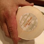 メゾン ポール・ボキューズ - シロカビのチーズ