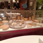 メゾン ポール・ボキューズ - チーズワゴン