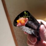 すし 碧海 - トロ海ぶどう手巻き