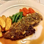きっちん紅屋 - 紅屋風ステーキコース 
スープ、サラダ、ステーキ、ライス(香の物付き)、デザート、コーヒー