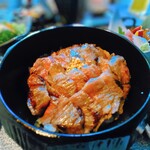 黒毛和牛 肉まぶし ふじ田 - 特選黒毛和牛A5ランク肉まぶし
      ランプ(赤身）・イチボ(サシ有り）
      2種盛り