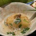 銀座 炎 田むら - 馬鈴薯庵饅頭　毛蟹餡掛け　お芋好きにはたまりません。