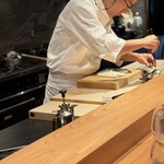 銀座 炎 田むら - 見てるだけでワクワクするエンターテイメント。