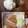 金の豚 - 肩ロース定食